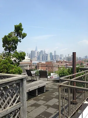 Sold by Sotheby's International Realty | media 29