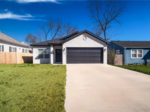 1027 S Arkansas St, Rogers, AR 72756