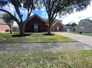 4005 Ivywood Dr, Pearland, TX 77584
