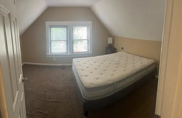 225 Emming St #UPPER — Photo 7
