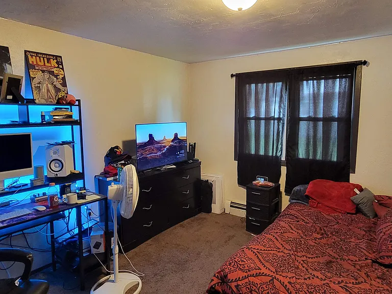 722 Mather St #1 — Photo 9