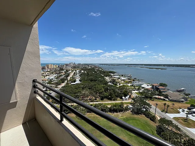 1 Oceans West Blvd #19B2 — Photo 36