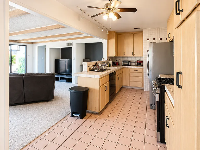 2234 Carfax Ave — Photo 5