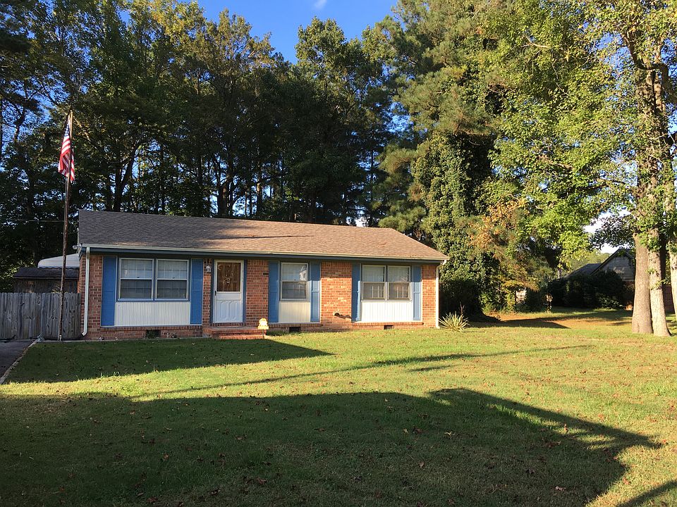 1506  Austin Drive, Suffolk,