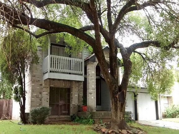 3rd image of 13939 Cantwell Dr
