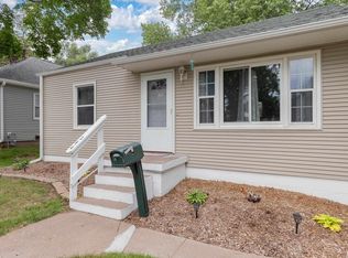 244 W 31st St, Davenport, IA 52803