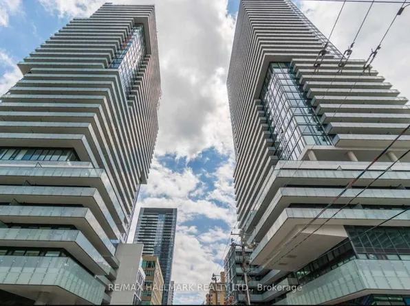 161 Roehampton Ave, Toronto, ON