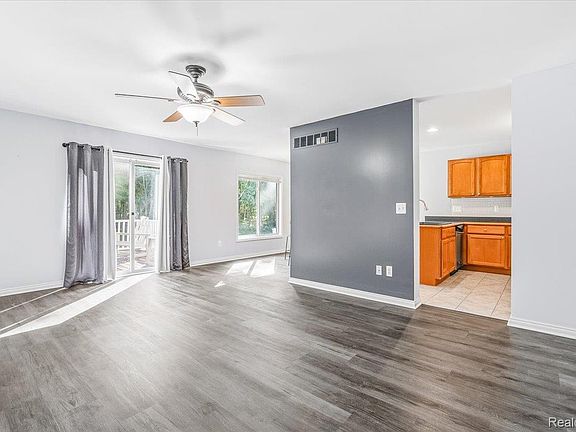 5th image of 17447 Ava Ct