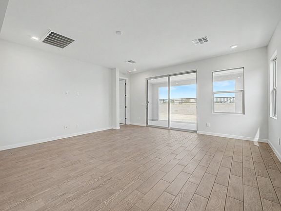 4th image of 8243 N 173rd Ln