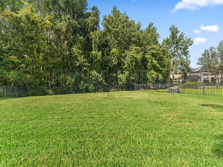 10886 Cory Lake Dr — Photo 48