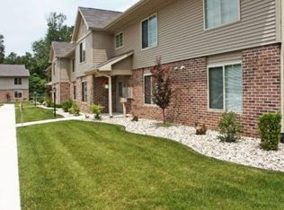 Whispering Pines Apartments, Mishawaka, IN 46545