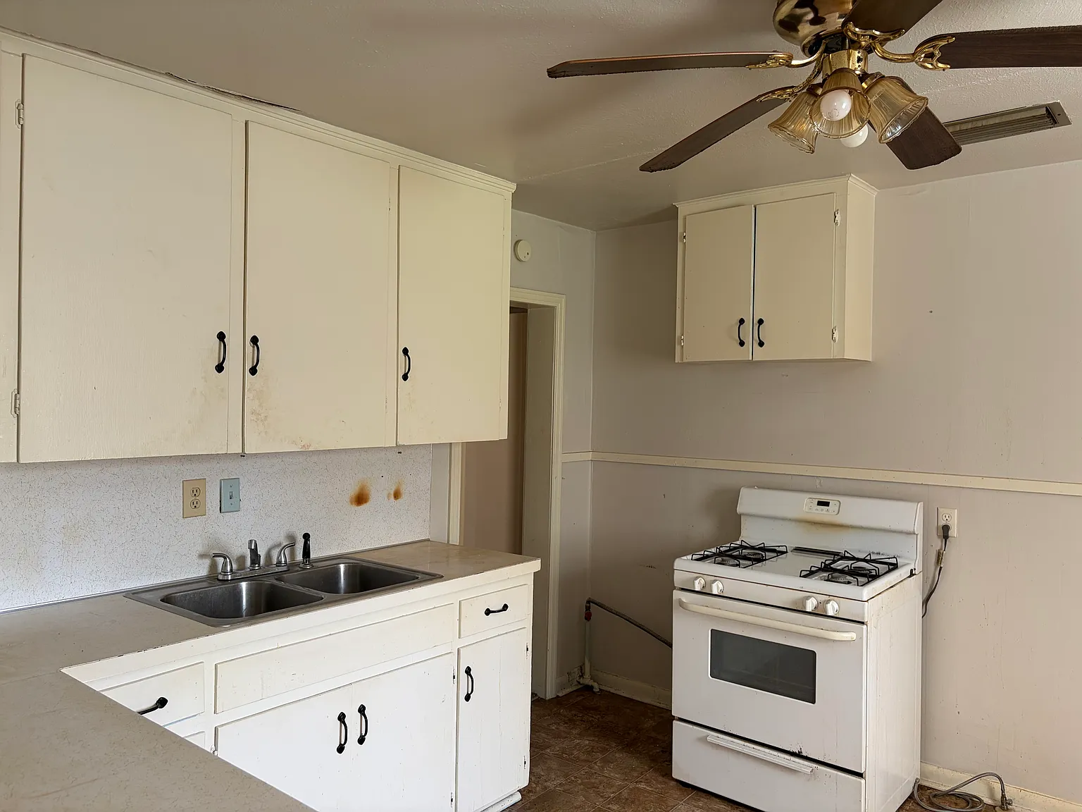 2 bed, 878 sqft, $875 — Photo 3