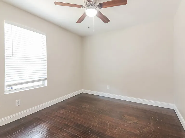 1428 Waterford Dr — Photo 14