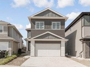 15012 15th St NW, Edmonton, AB T5Y3T4