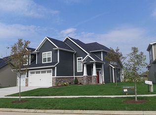 4409 Weybridge Dr, Columbia, MO 65203