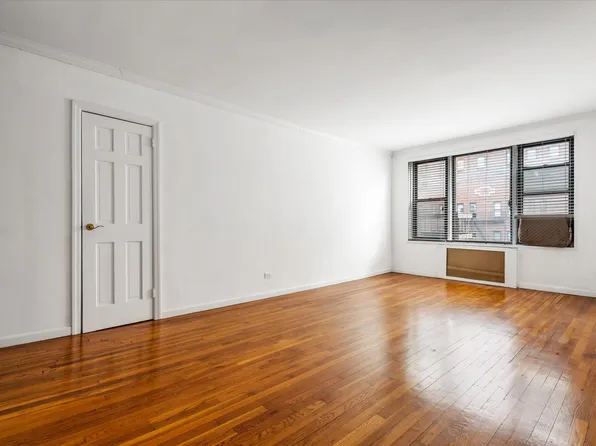 400 West 58th Street image 6 of 17