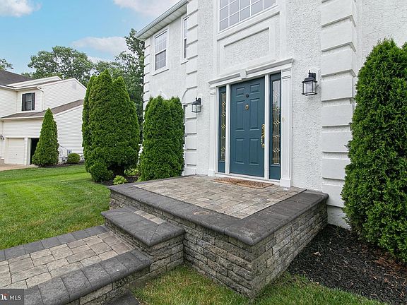 4th image of 1808 Fernwood Dr