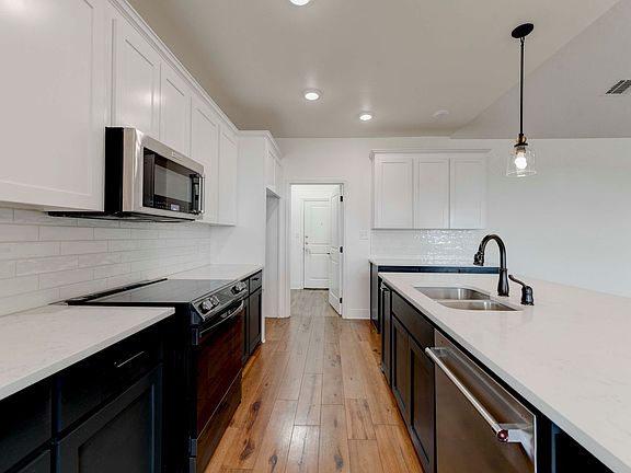 4th image of 5407 Hollow Ranch Ct