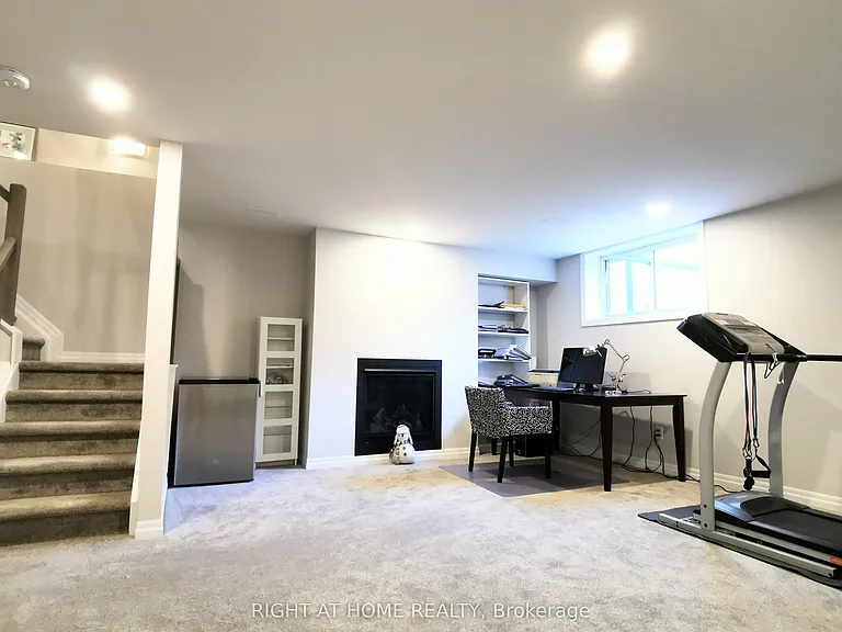 321 Lysander Pl — Photo 15