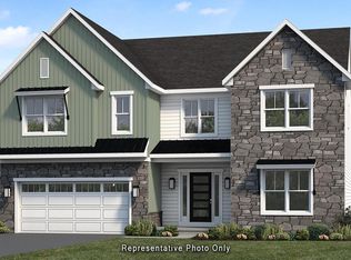 538 Coral Bells Dr, Mechanicsburg, PA 17055