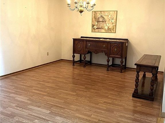 5th image of 105 Woodstone Ln APT 73