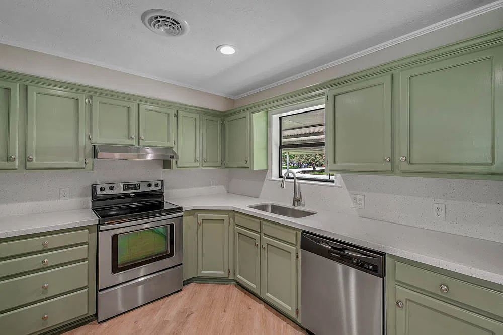 4 bed, 4.5 bath, 2350 sqft, $3,400 — Photo 1