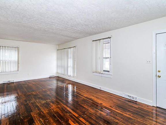 3rd image of 1512 Floyd St
