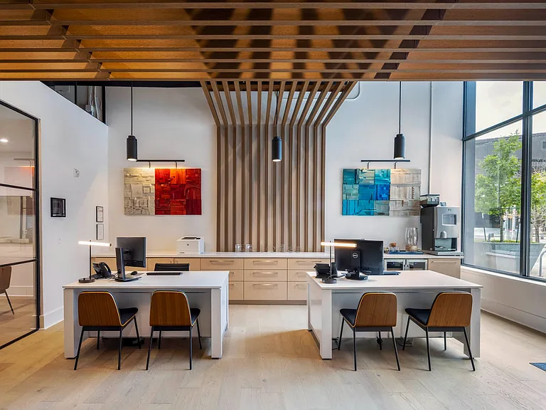 Downtown_amenity_leasing office (2)