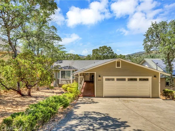 19191 Deer Hill Rd, Hidden Valley Lake, CA 95467