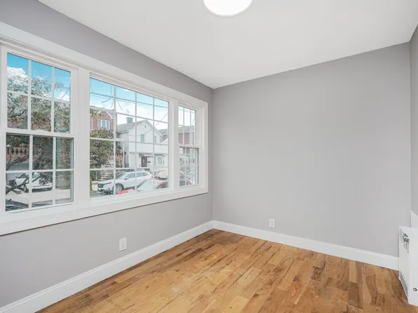 200 Bay 7th Street image 27 of 49