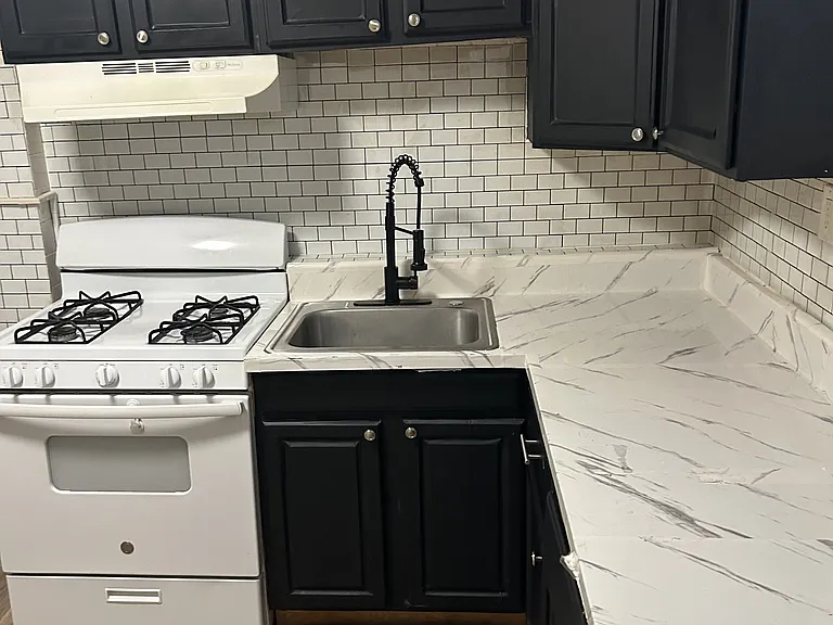 168 E 32nd St #20 — Photo 1