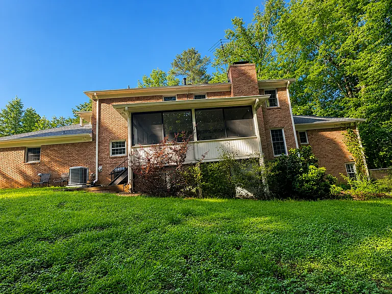 545 Coldstream Ct — Photo 32