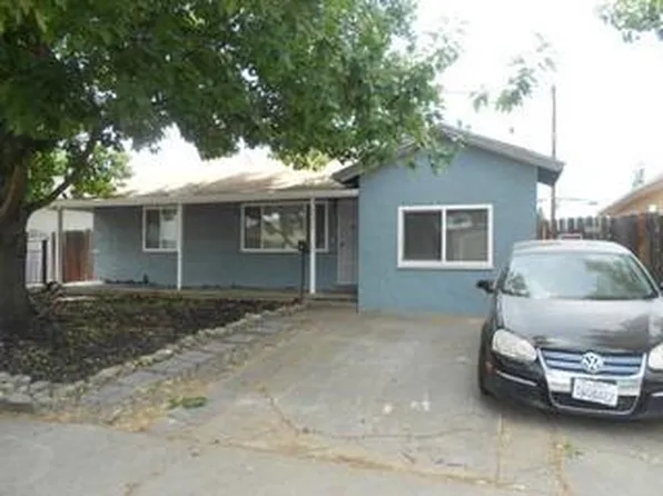 4920 Quonset Dr, Sacramento, CA 95820