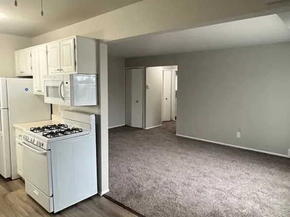 1290 Circle Dr APT 116, Pontiac, MI 48340