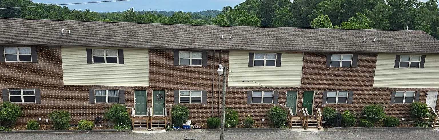 Fox Ridge Apartments — Photo 2