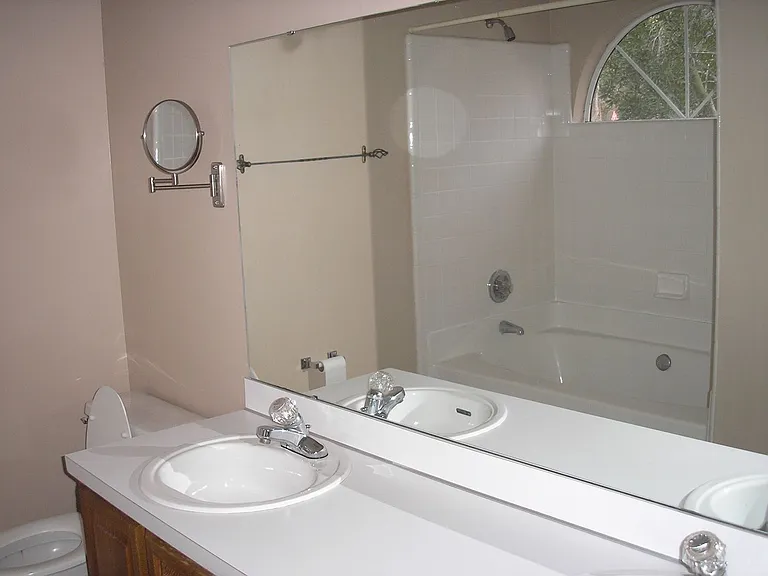 414 Saddlebrooke Rd — Photo 8