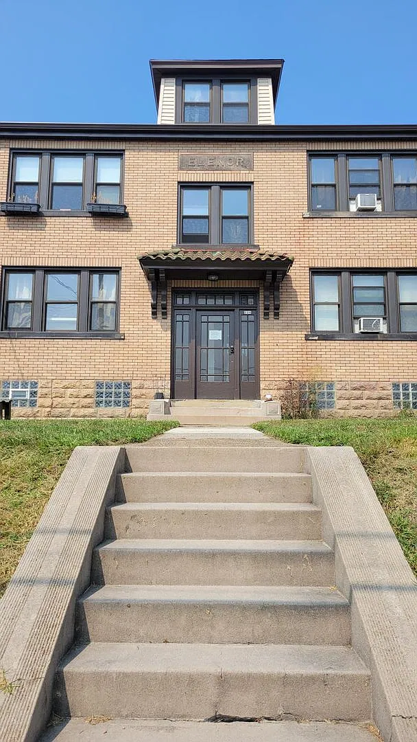 226 Sunnyland Avenue — Photo 1