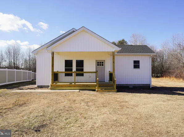 7498 Truitt St, Pittsville, MD 21850
