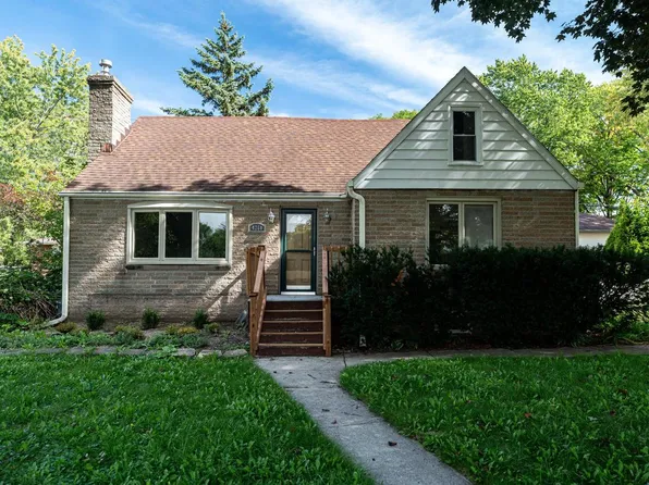 4260 N 93rd STREET, Wauwatosa, WI 53222