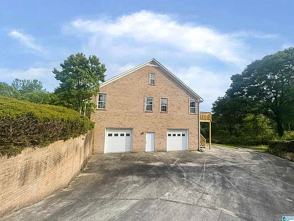4th image of 1914 Loop Rd