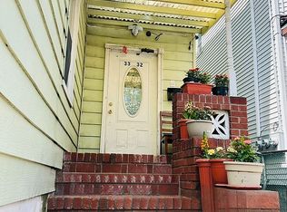 3332 99th St, Corona, NY 11368