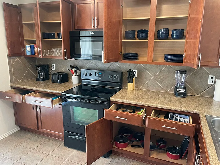 3738 Gallery Wls — Photo 105