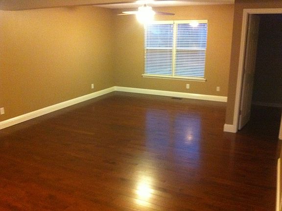 4th image of 1413 Schwarz Meadow Dr