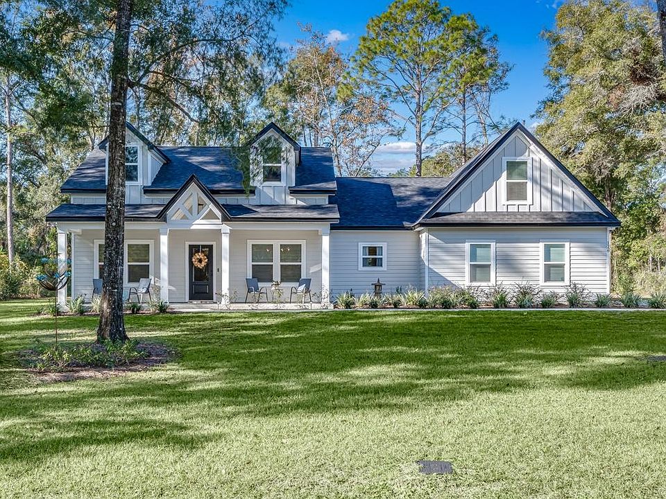 1st image of 126 Country Club Dr