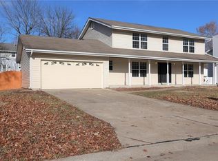 3053 Winding River Dr, Saint Charles, MO