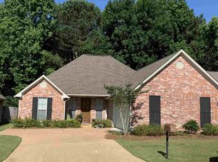 112 Meadowcreek Dr, Brandon, MS 39042