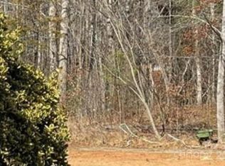 2637 10th Ave NE, Hickory, NC 28601