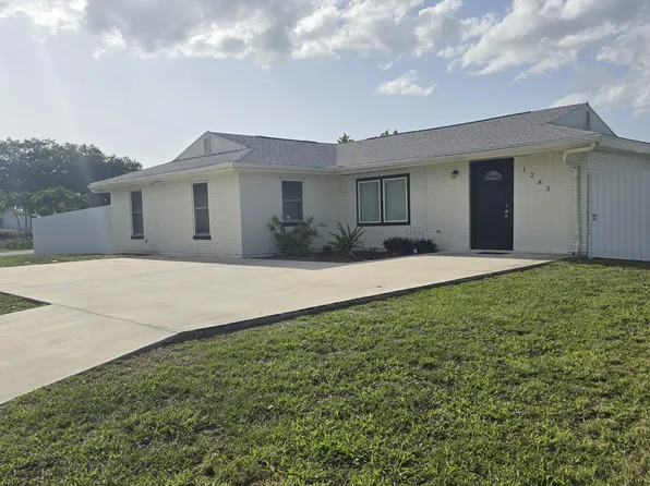 1285 SE Port Saint Lucie Blvd, Pt Saint Lucie, FL 34953
