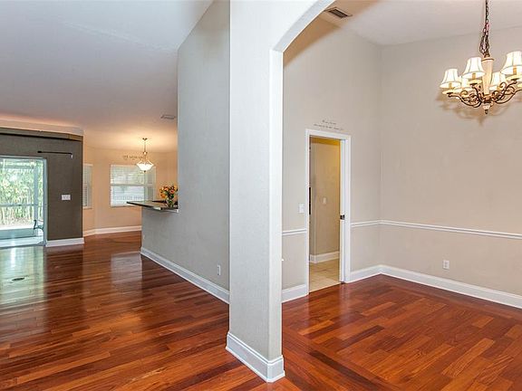 4th image of 2608 Belvidere St