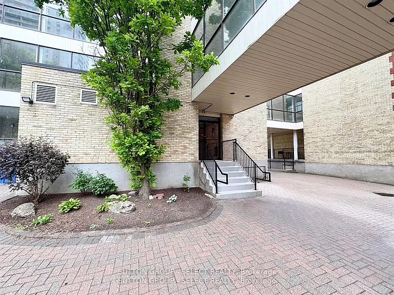 440 Wellington St #103 — Photo 34